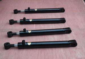 三輥軋管機(jī)液壓缸